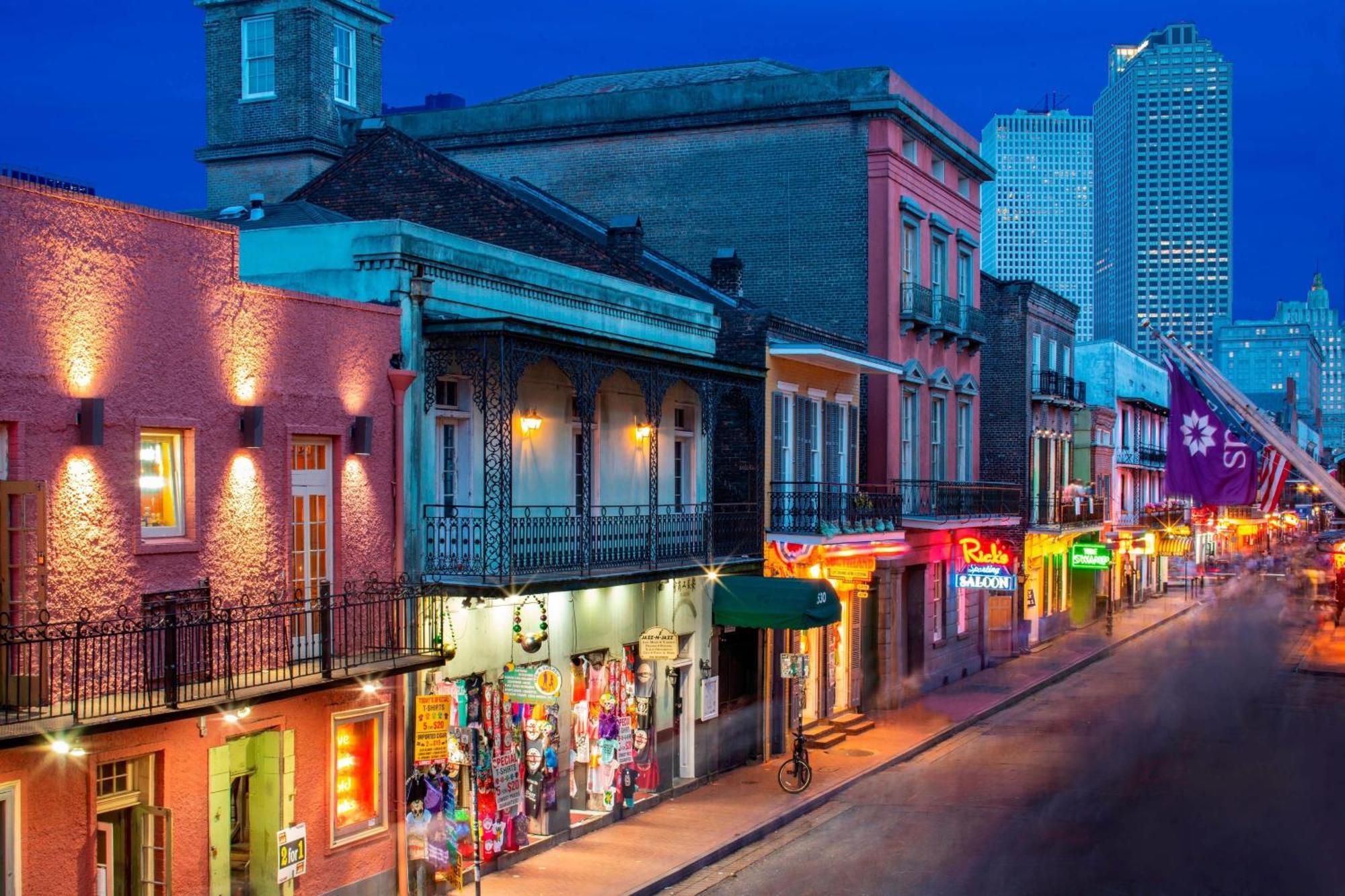 Four Points By Sheraton French Quarter New Orleans Exterior photo